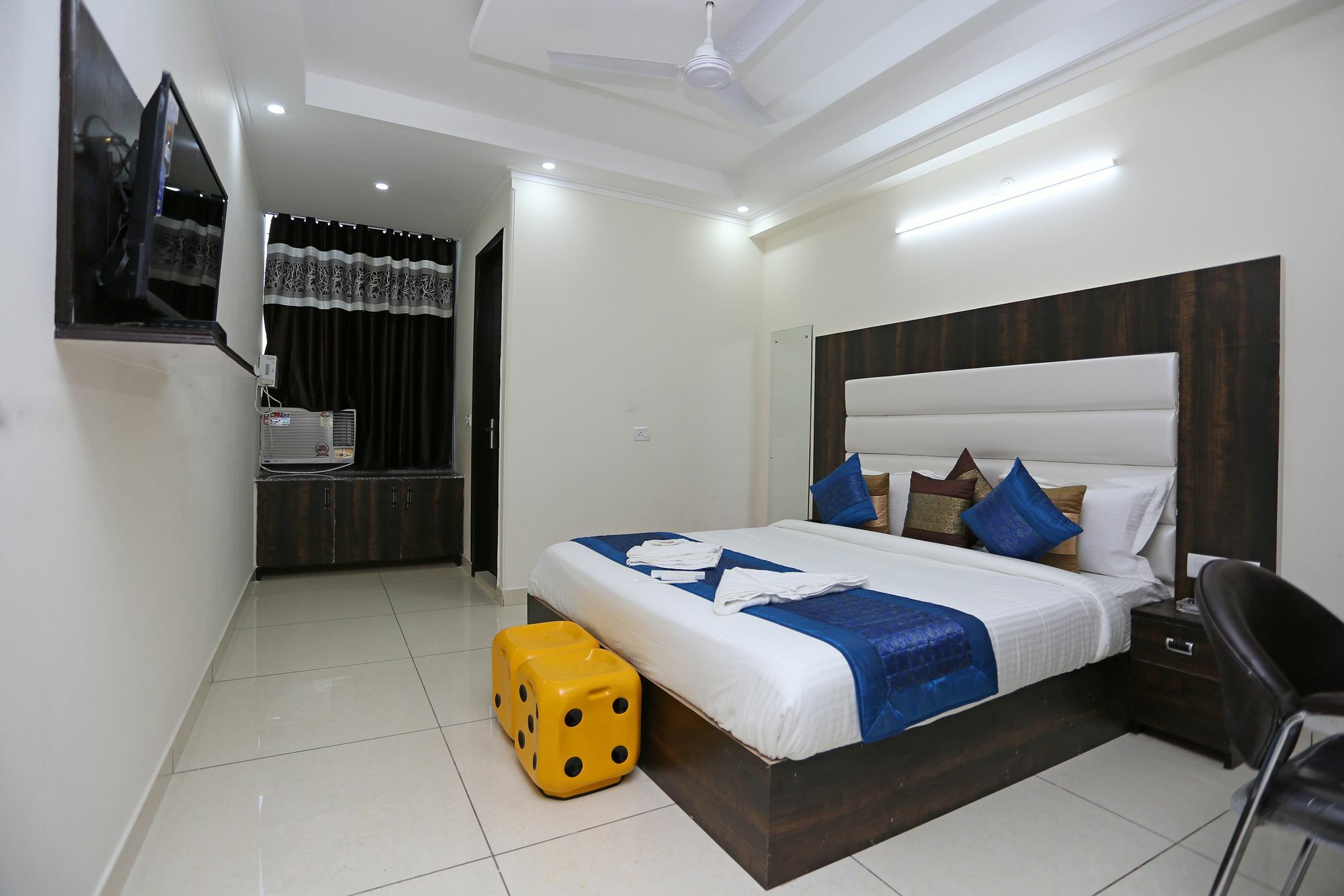 Hotel Aero Stay New Delhi Exterior photo